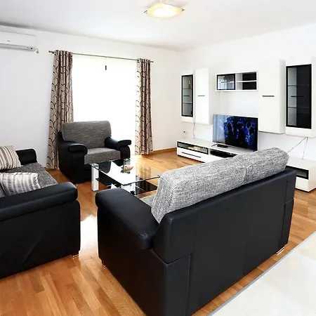 Ante Apartman Bibinje