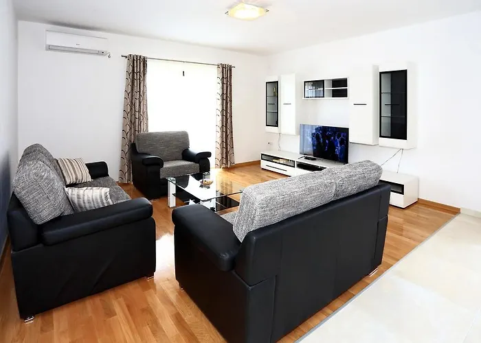 Ante Apartamento Bibinje