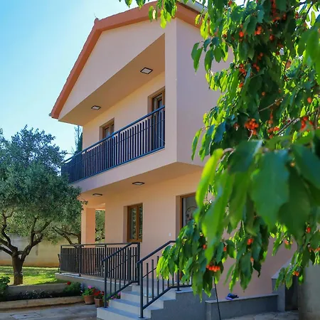 Ante Apartamento