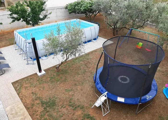 Ante Διαμέρισμα *